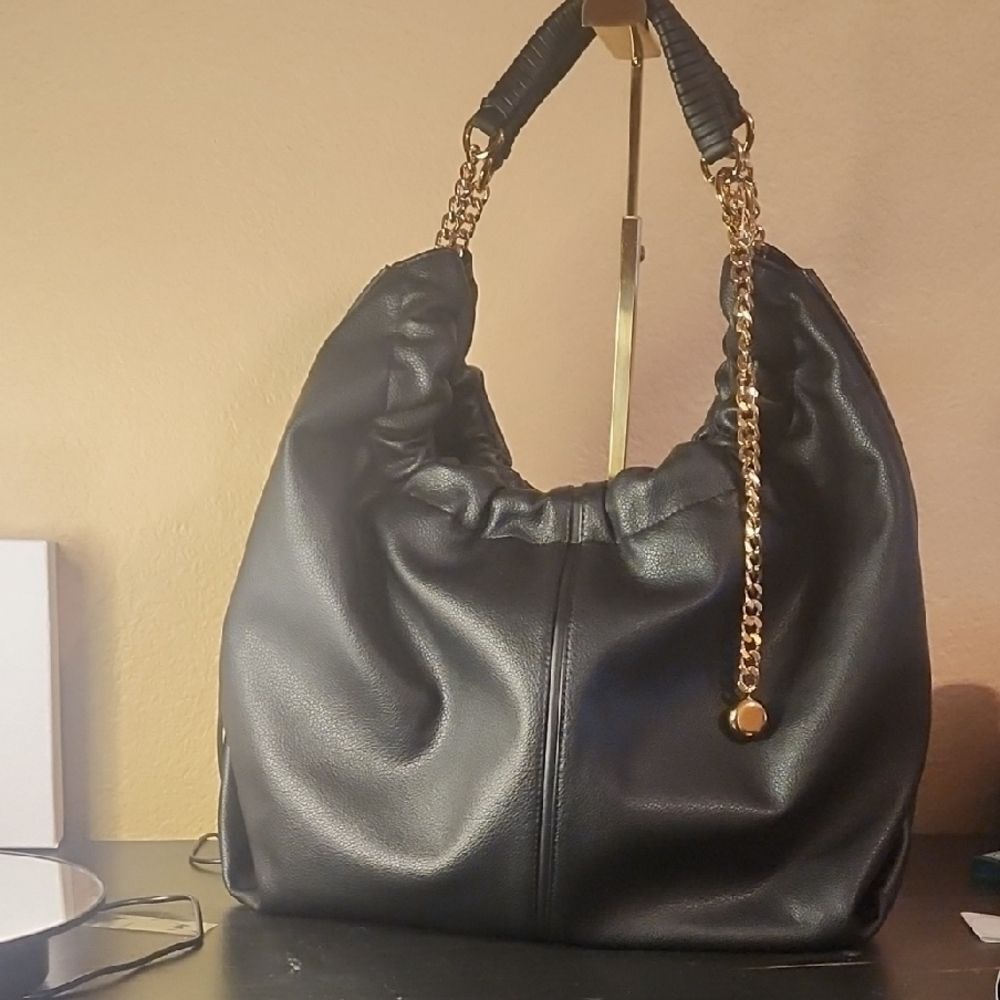 Elegant Black Leather Women's Bag